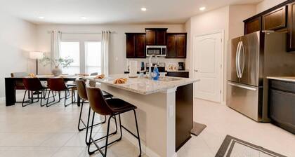 Spacious 4-Bedroom Retreat in East Temple