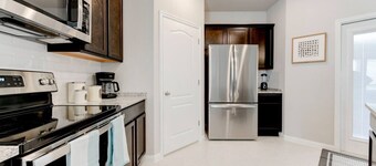 Spacious 4-Bedroom Retreat in East Temple