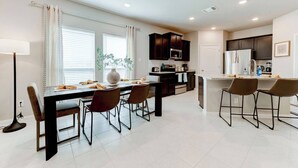 Dining - Spacious 4-Bedroom Retreat in East Temple (Temple)