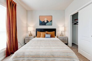 4 bedrooms, desk, iron/ironing board, free WiFi