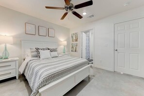Bedroom - Serene Worker Retreat in Temple (Temple)