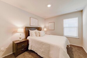 4 bedrooms, desk, iron/ironing board, free WiFi