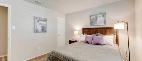 4 bedrooms, iron/ironing board