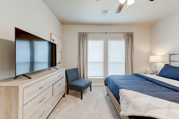 4 Schlafzimmer, Bügeleisen/Bügelbrett, WLAN