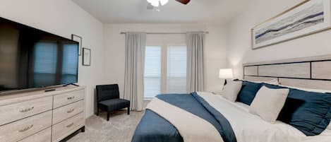 4 bedrooms, iron/ironing board, WiFi
