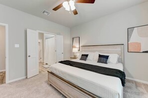 Room - 4 Bedroom Home For Your Workers in Temple (Temple)