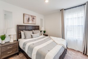 4 bedrooms, iron/ironing board