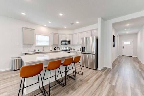 Spacious South Temple Home with 5 Bed