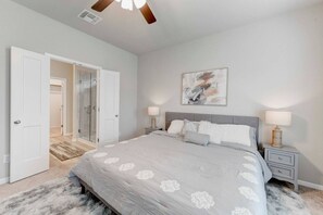 4 soveværelser, strygejern/strygebræt