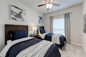 4 bedrooms, iron/ironing board