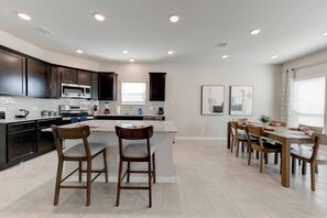 Dining - 4 Bedroom 3 Bath Home in Temple (Temple)