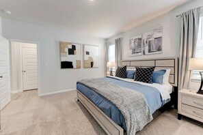 4 bedrooms, iron/ironing board, WiFi