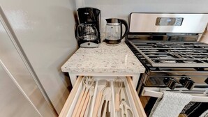 廚房用具/餐具/器皿
