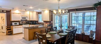 NEW LIST Cozy 3BR Family Home, Quiet Wooded Retreat, 20 Miles to Beach & Casino