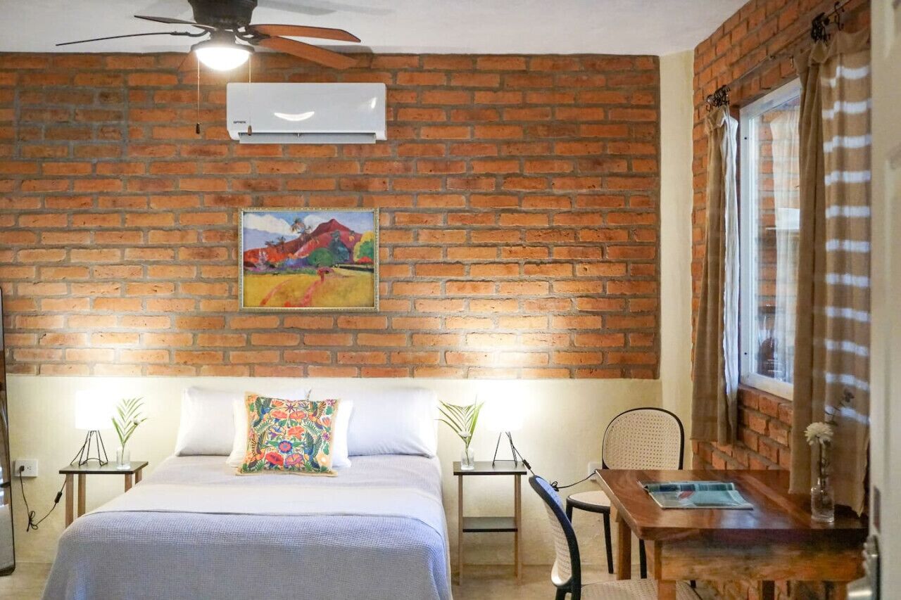 1 chambre, bureau, Wi-Fi, draps fournis