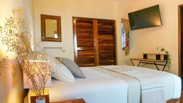 1 bedroom, desk, WiFi, bed sheets