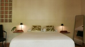 1 chambre, bureau, Wi-Fi, literie fournie