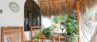 Casa Nainoa - Large Chic Studio - Fully Equipped