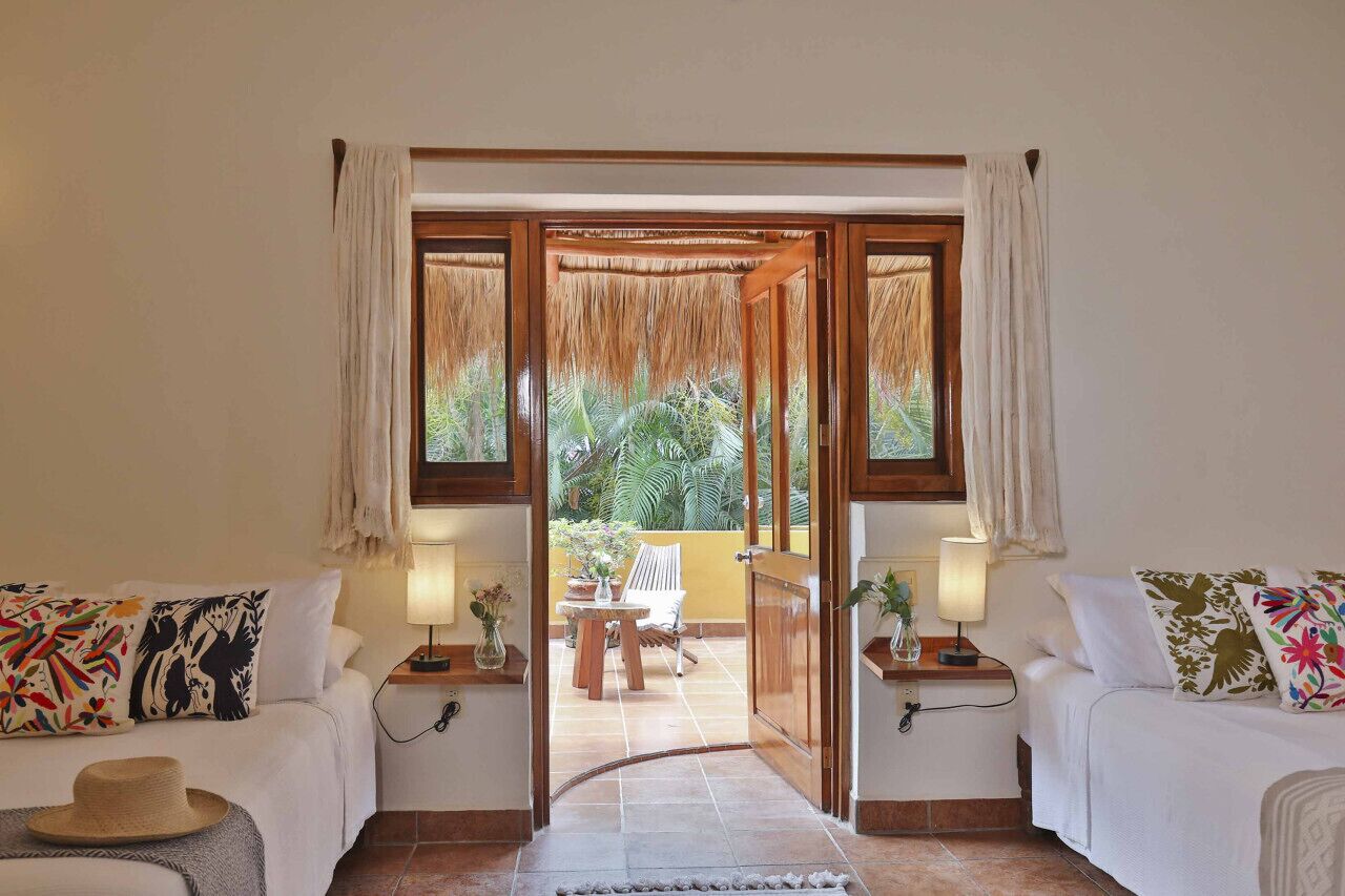 2 soverom, skrivebord, strykejern/-brett og wi-fi