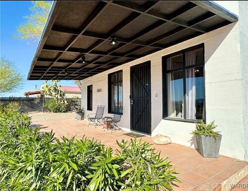 Historic Mercantile & Post Office Turned Charming 3-Bedroom Getaway