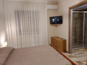 Premium bedding, down duvets, individually decorated - House Revolution Style FC (Oliveto Citra)