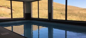 Grand Appartement Cosy Refait à Neuf, Avec vue Splendide et sa Piscine Chauffée