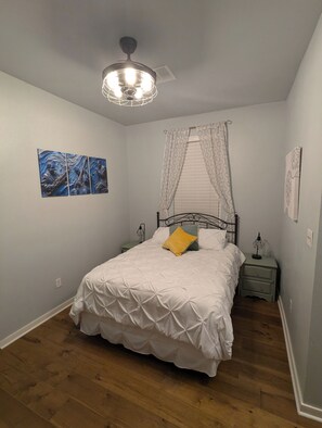 2 bedrooms, iron/ironing board, WiFi, bed sheets - Charming 2-bedroom Camelback Shotgun Double in the fabulous Treme Neighborhood (New Orleans)