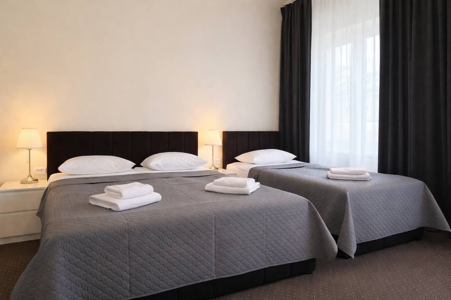 Basic Triple Room | Bed sheets