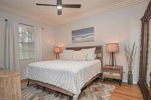 2 多间卧室、熨斗/熨衣板、WiFi、床单