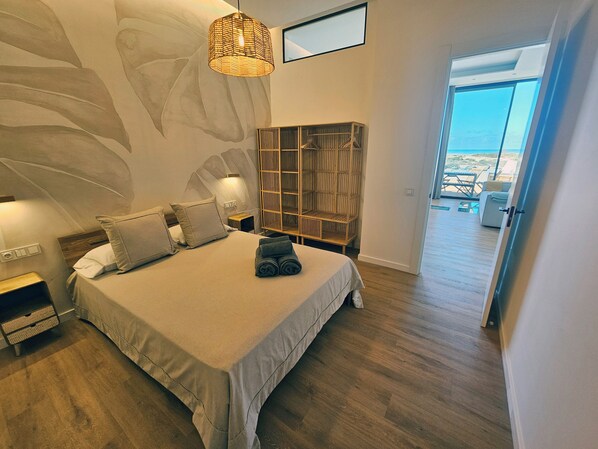 Maisonette, 2 Schlafzimmer, Meerblick | 2 Schlafzimmer, Bettwäsche aus ägyptischer Baumwolle