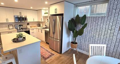 Boho Bliss - Cozy Comfort Near UHNBC + Pet Friendly