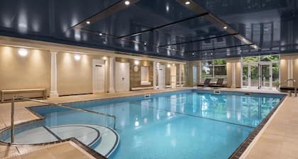 Trenython Manor Resort