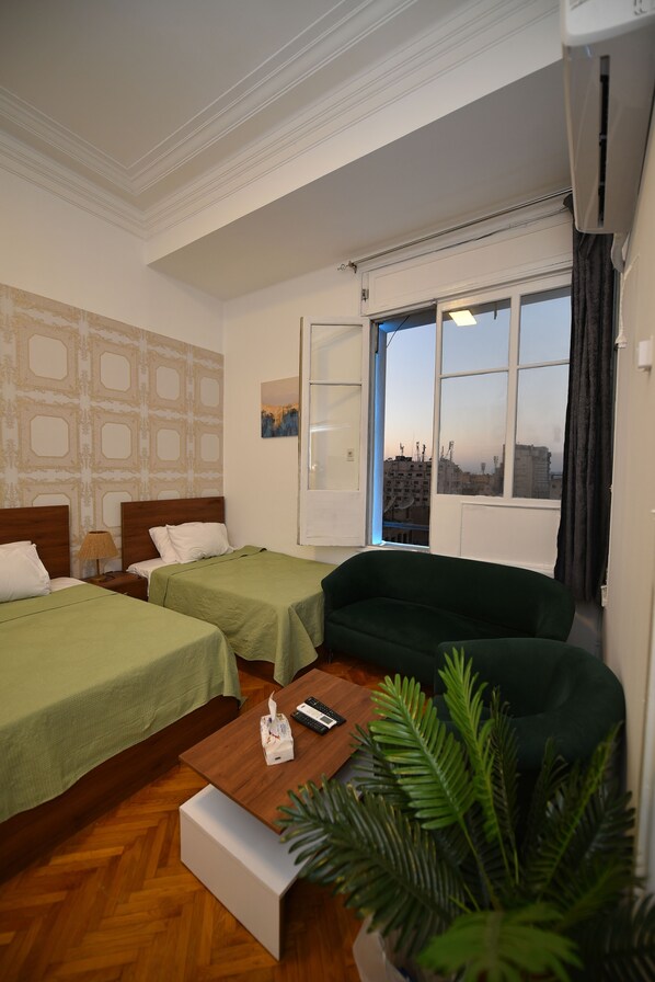 Room service – dining