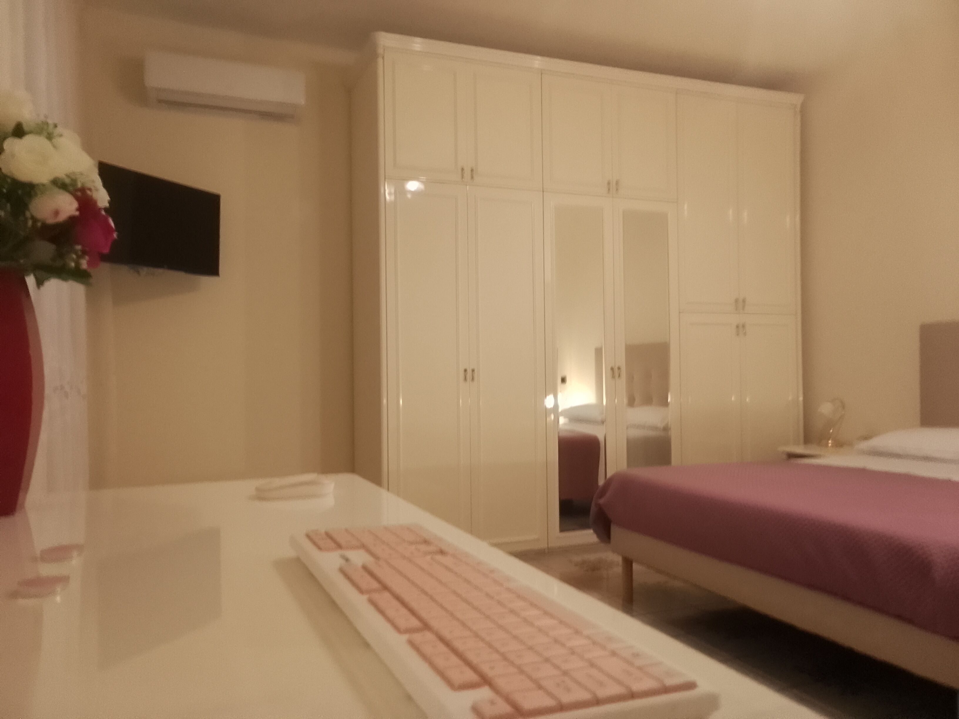 4 Schlafzimmer, Schreibtisch, kostenloses WLAN, Bettwäsche