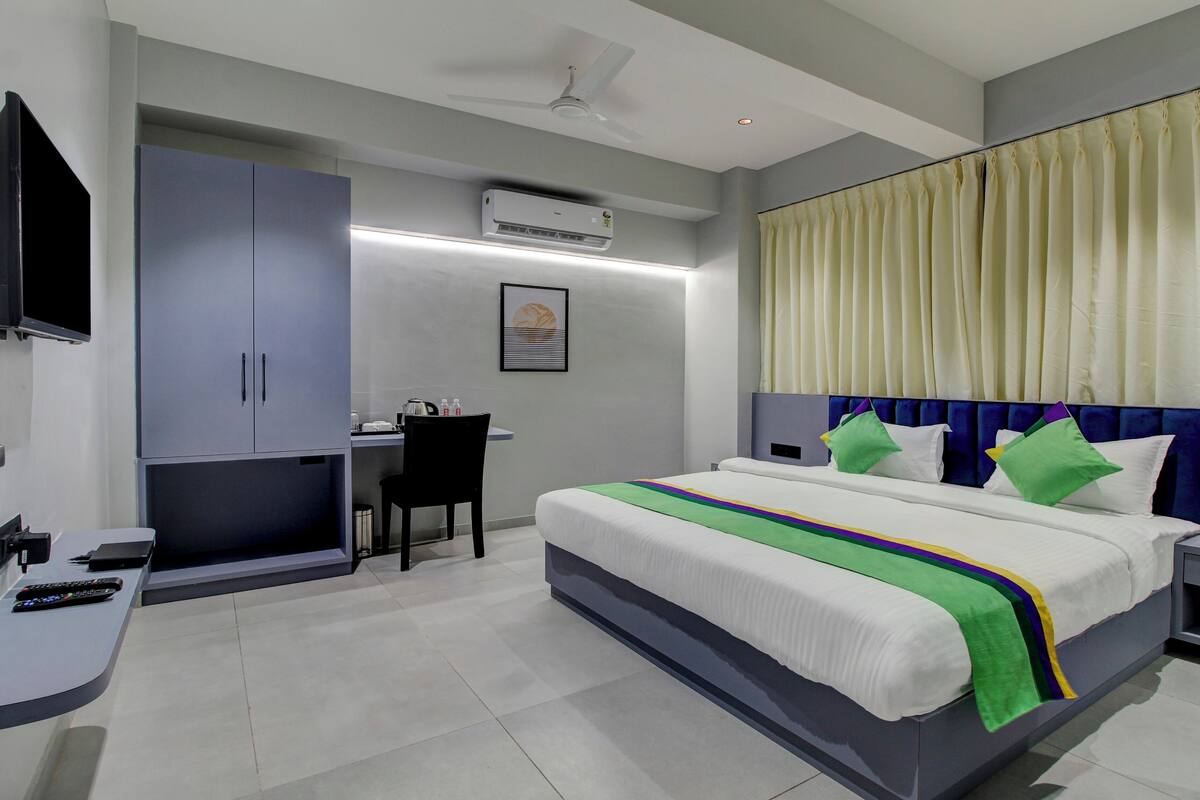 Standard Room | Desk, laptop workspace, free WiFi