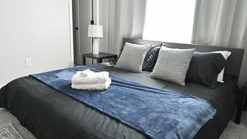 4 bedrooms, iron/ironing board, free WiFi, bed sheets