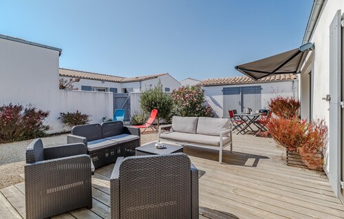 Nice home in Saint-Denis-d'Oléron