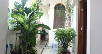 Khajuraho Glory Homestay in Khajuraho with AC, WiFi. Enjoy your stay