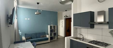 Kühlschrank, Ofen, Herdplatte, Geschirrspüler