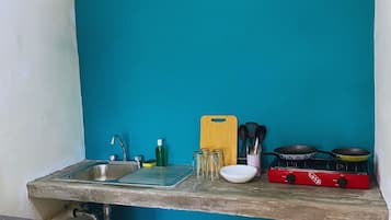 Family Studio, 1 Bedroom, Kitchenette | Iron/ironing board, free WiFi