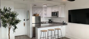 304 Retro Haven in 1930’s Gem