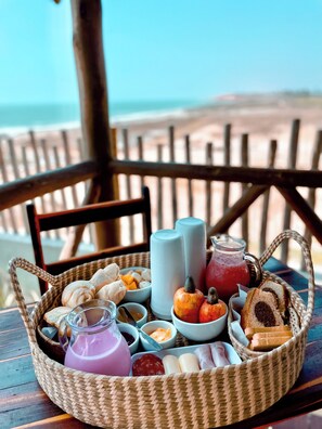 Free daily full breakfast  - Vila Jung Bangalôs de Charme (Beberibe)