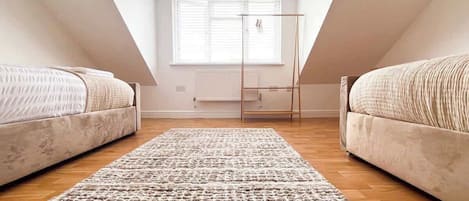 4 chambres, fer et planche Ă repasser, Wi-Fi, draps fournis