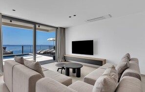 Smart TV - Luxurious home in Makarska with sauna (Makarska)