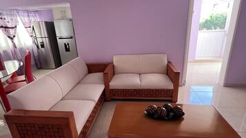 Smart TV, music library