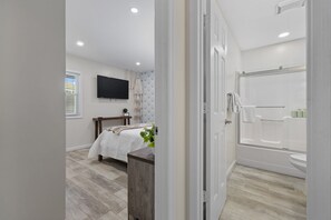 1 soverom, strykejern/-brett, wi-fi og sengetøy