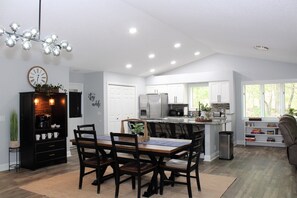 تناول الطعام