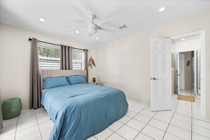 4 bedrooms, in-room safe, iron/ironing board, WiFi