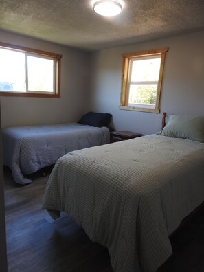 3 bedrooms, iron/ironing board, travel crib, free WiFi