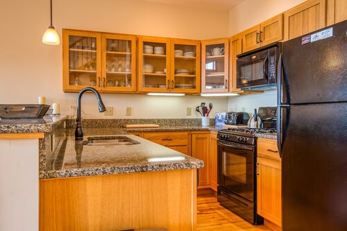 Lodges 14 - Beautiful condo with Rangeley Lake views!